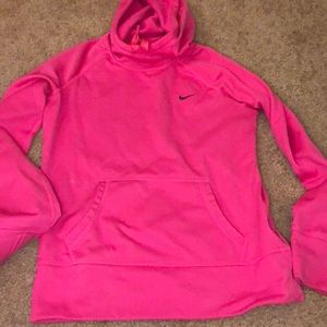 Nike therma-fit hooded sweatshirt